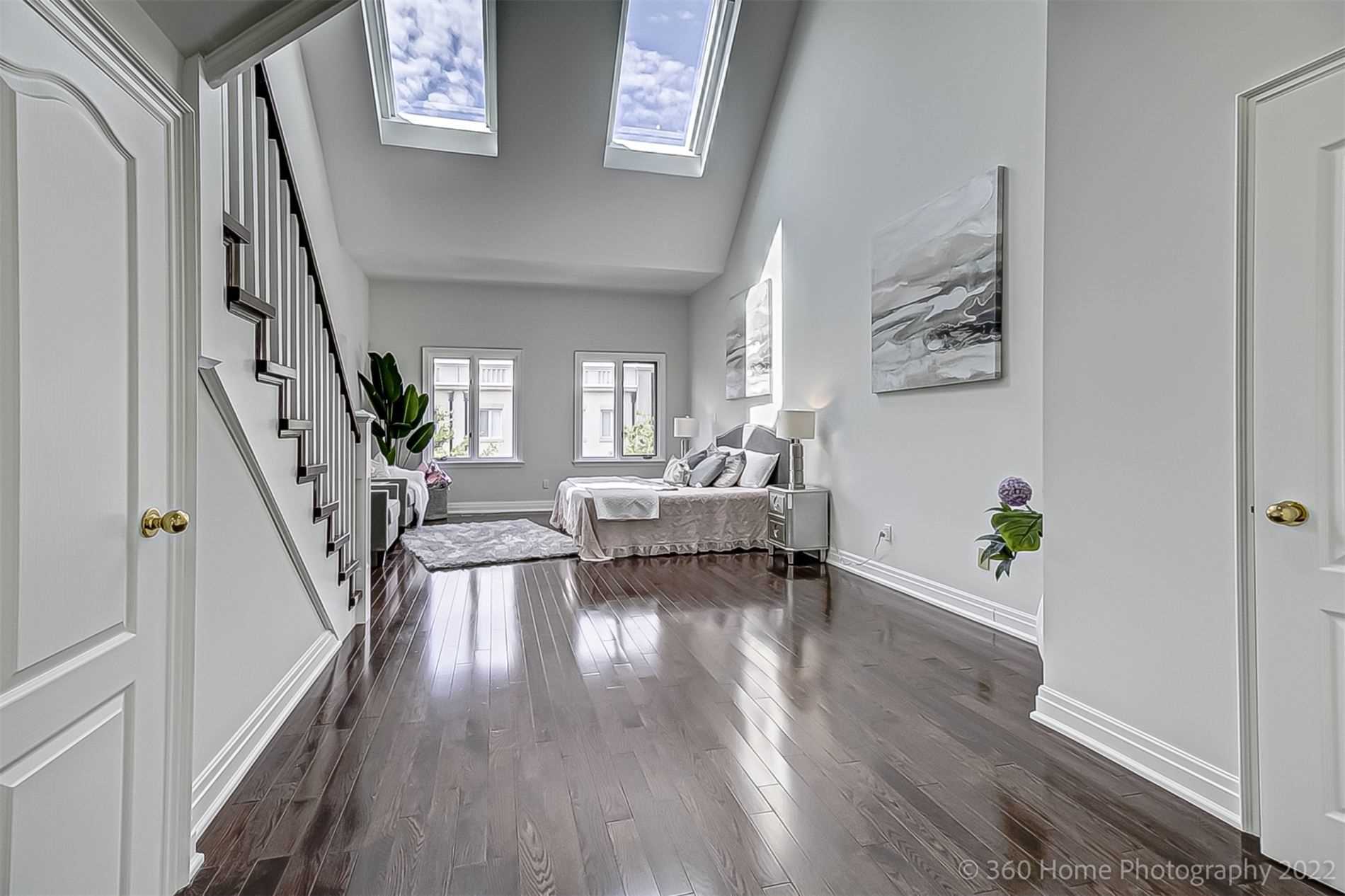 211 Walmer Rd
