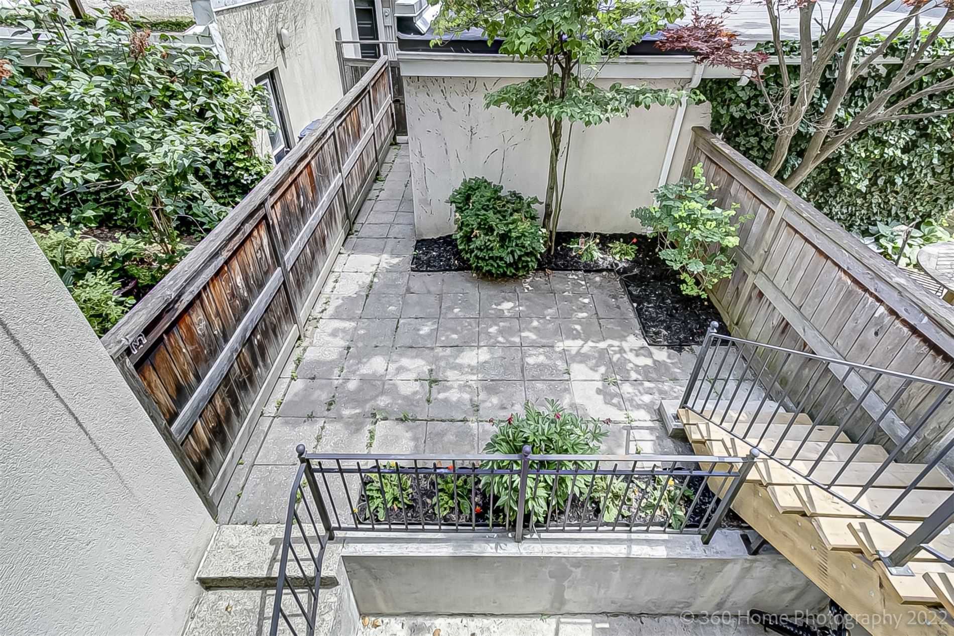 211 Walmer Rd