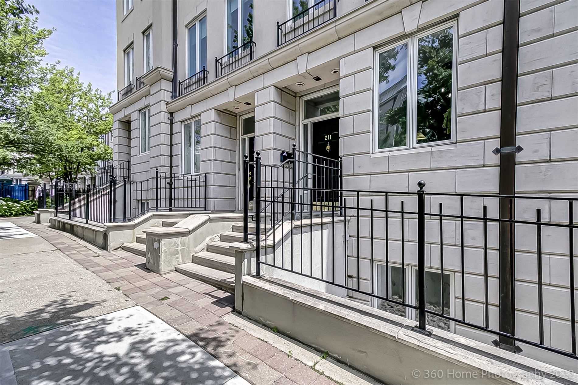 211 Walmer Rd