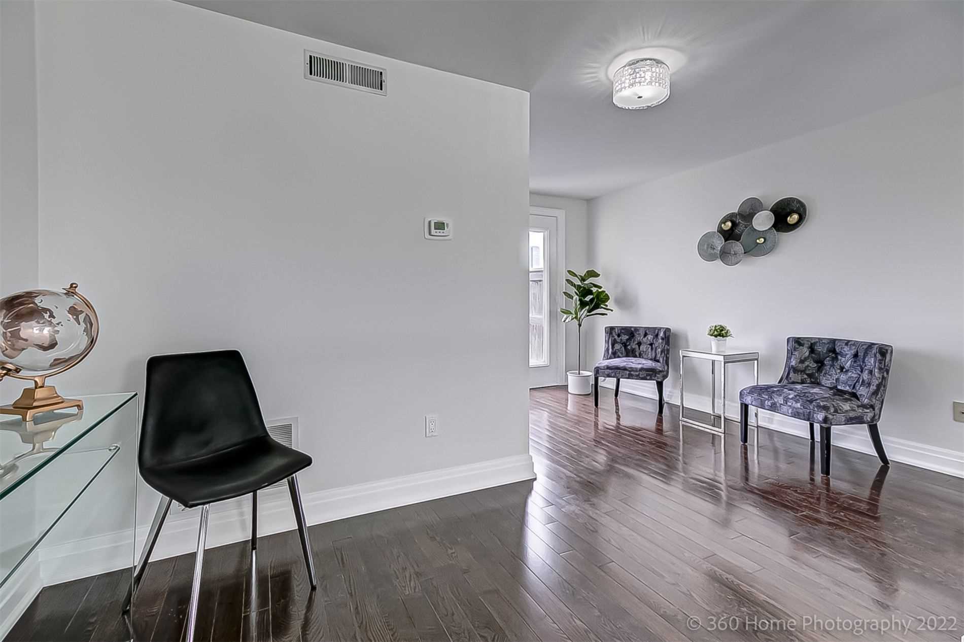 211 Walmer Rd