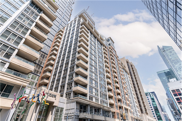 250 Wellington St W, Toronto