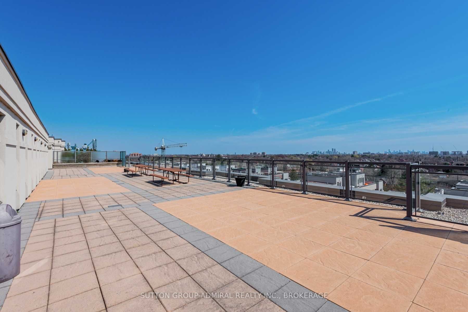 872 Sheppard Ave, #502