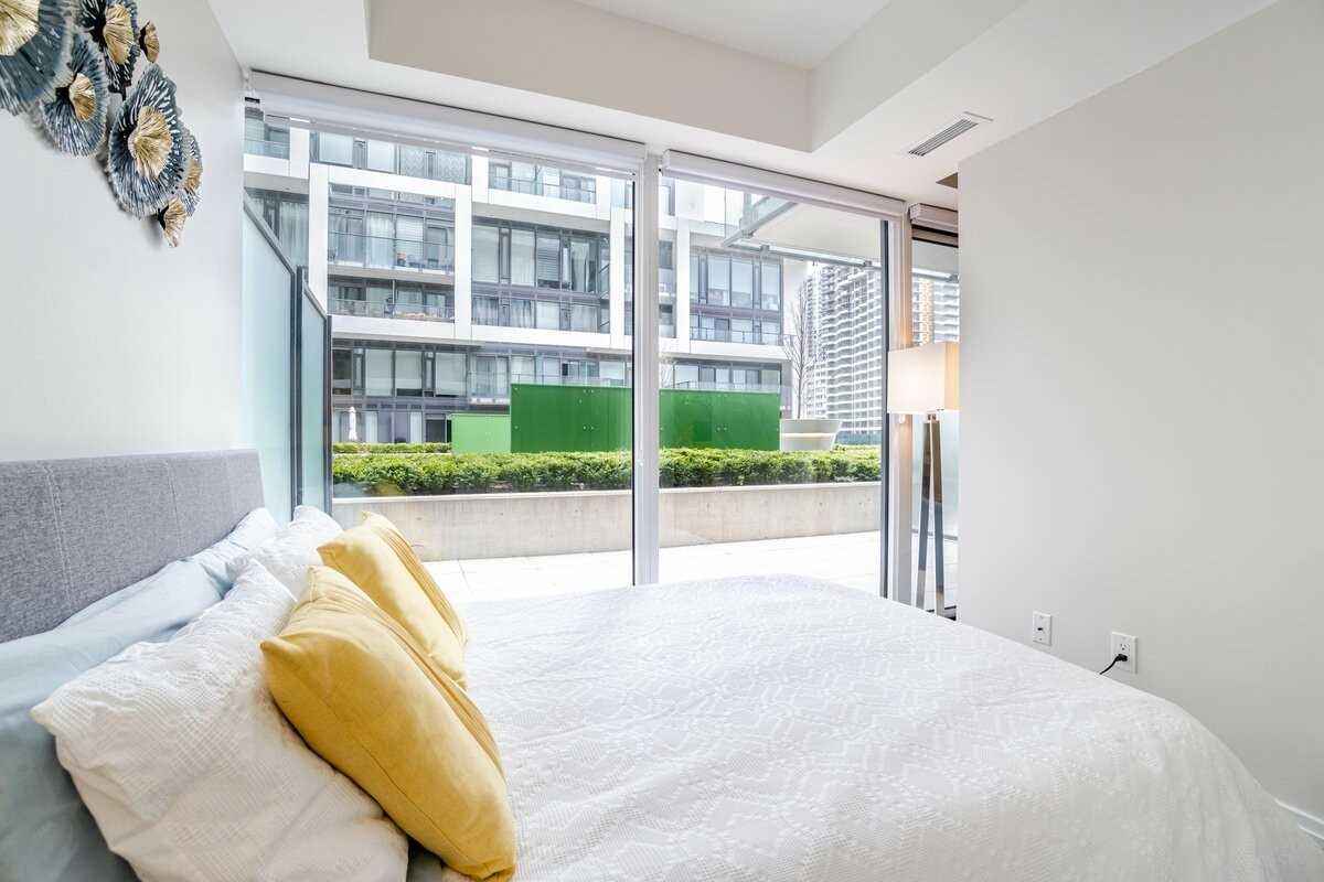8 Hillsdale Avenue E, #639