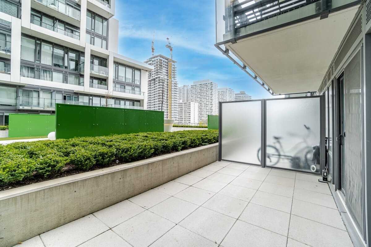 8 Hillsdale Avenue E, #639