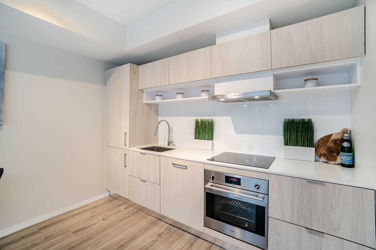 8 Hillsdale Avenue E, #639