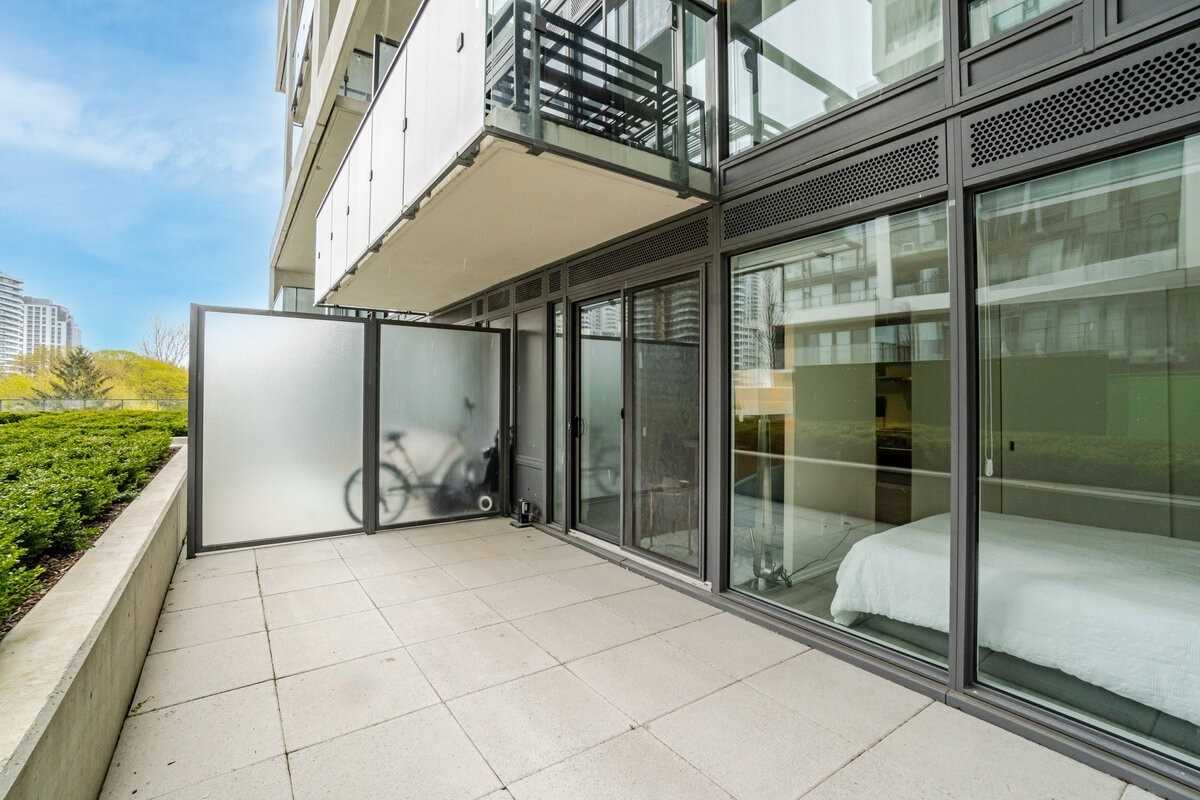 8 Hillsdale Avenue E, #639