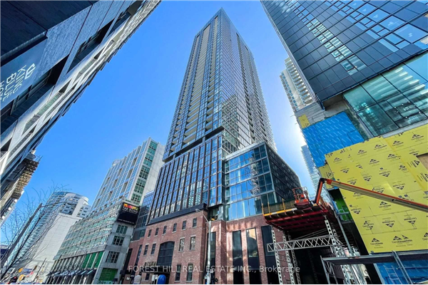 88 Blue Jays Way, Toronto