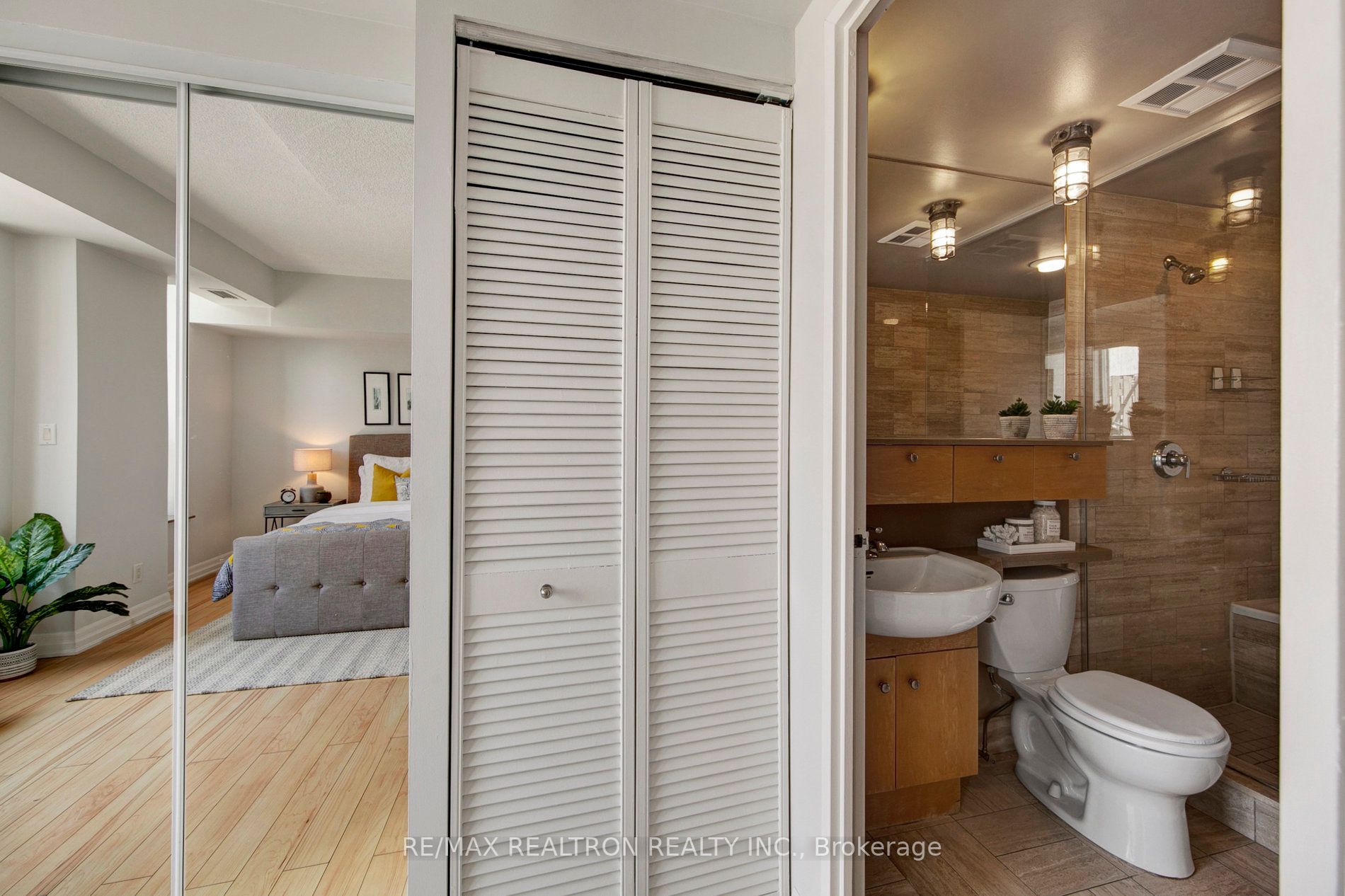 70 Alexander St, #Ph1