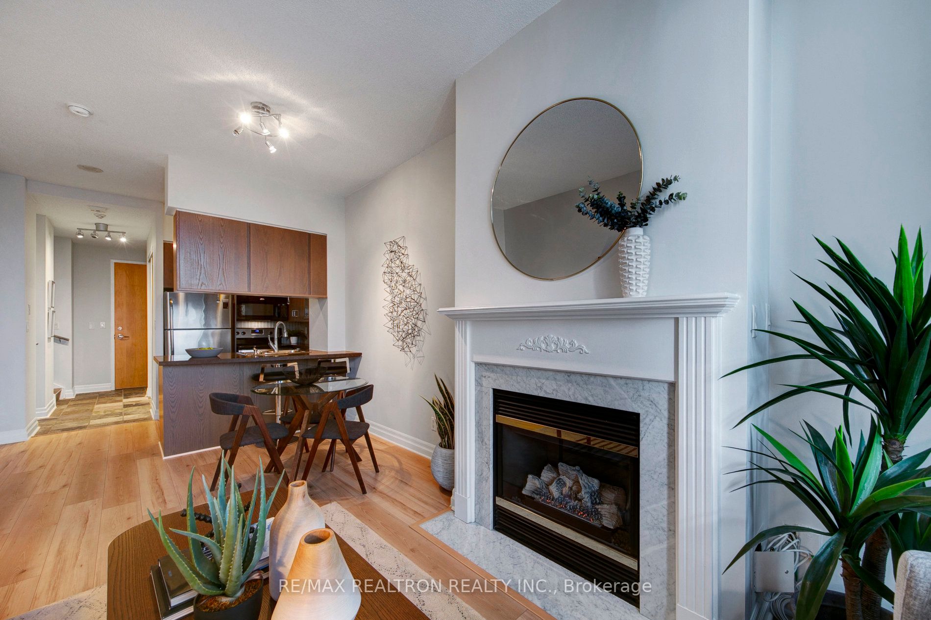 70 Alexander St, #Ph1