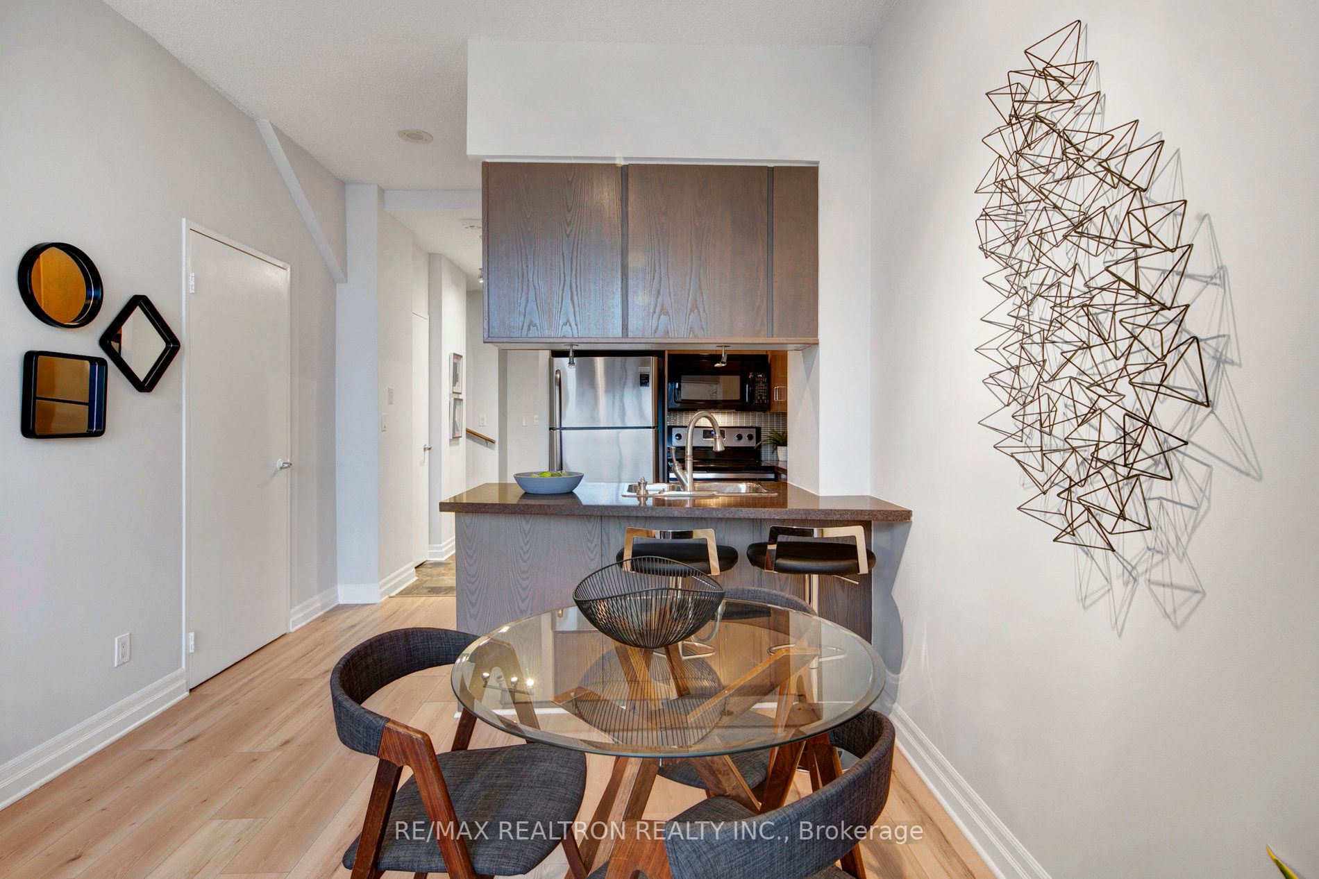 70 Alexander St, #Ph1