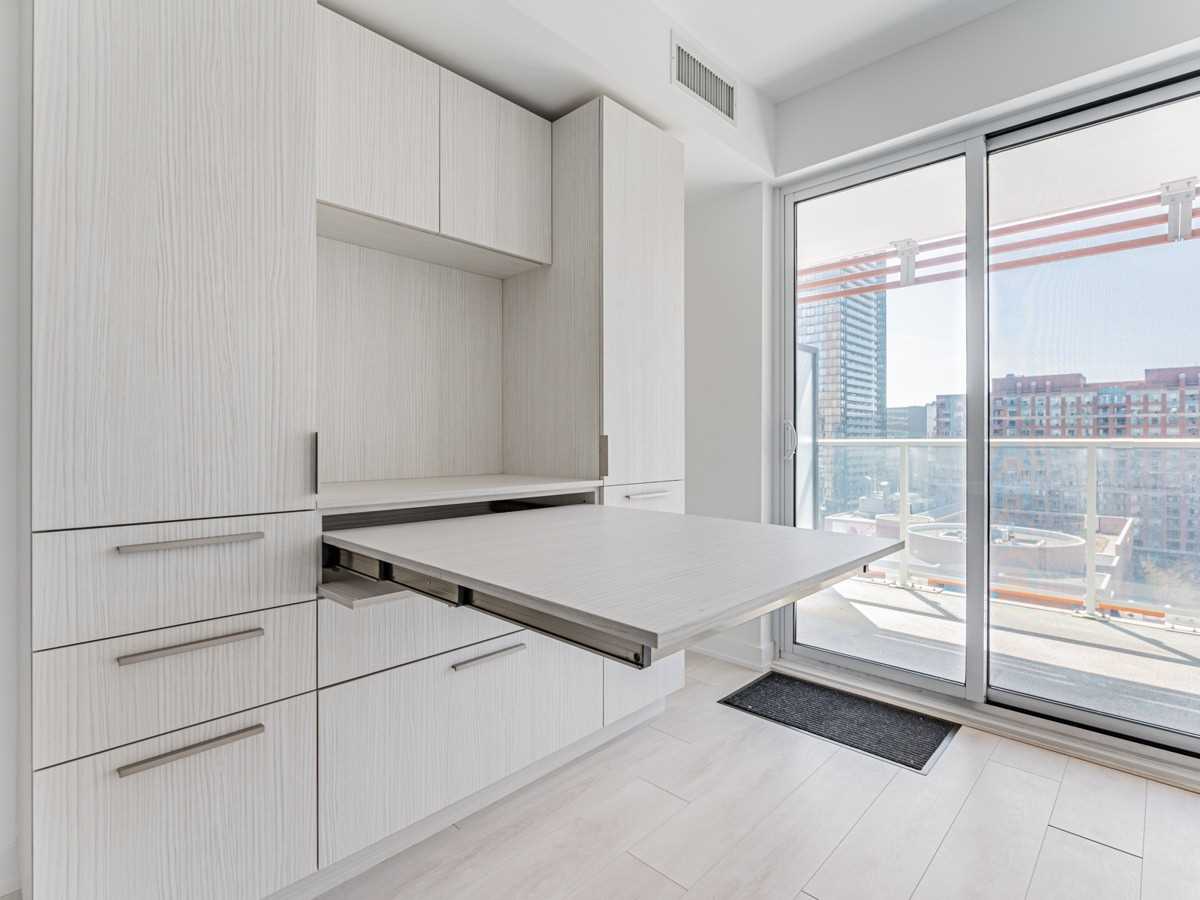 18 Maitland Terrace, #1007