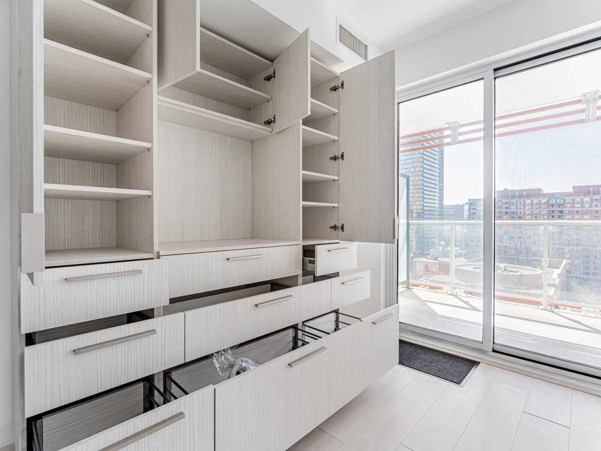 18 Maitland Terrace, #1007