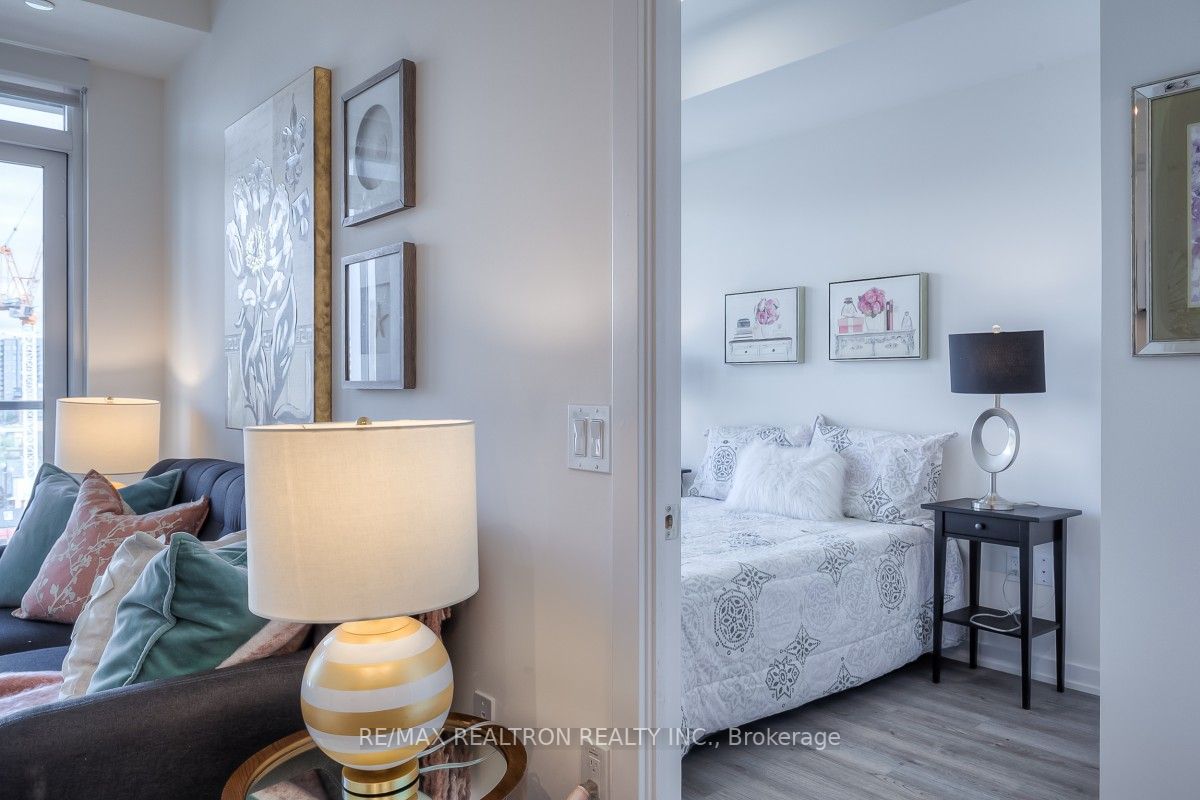 50 Power St, #1025