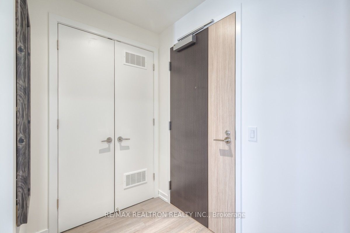 50 Power St, #1025