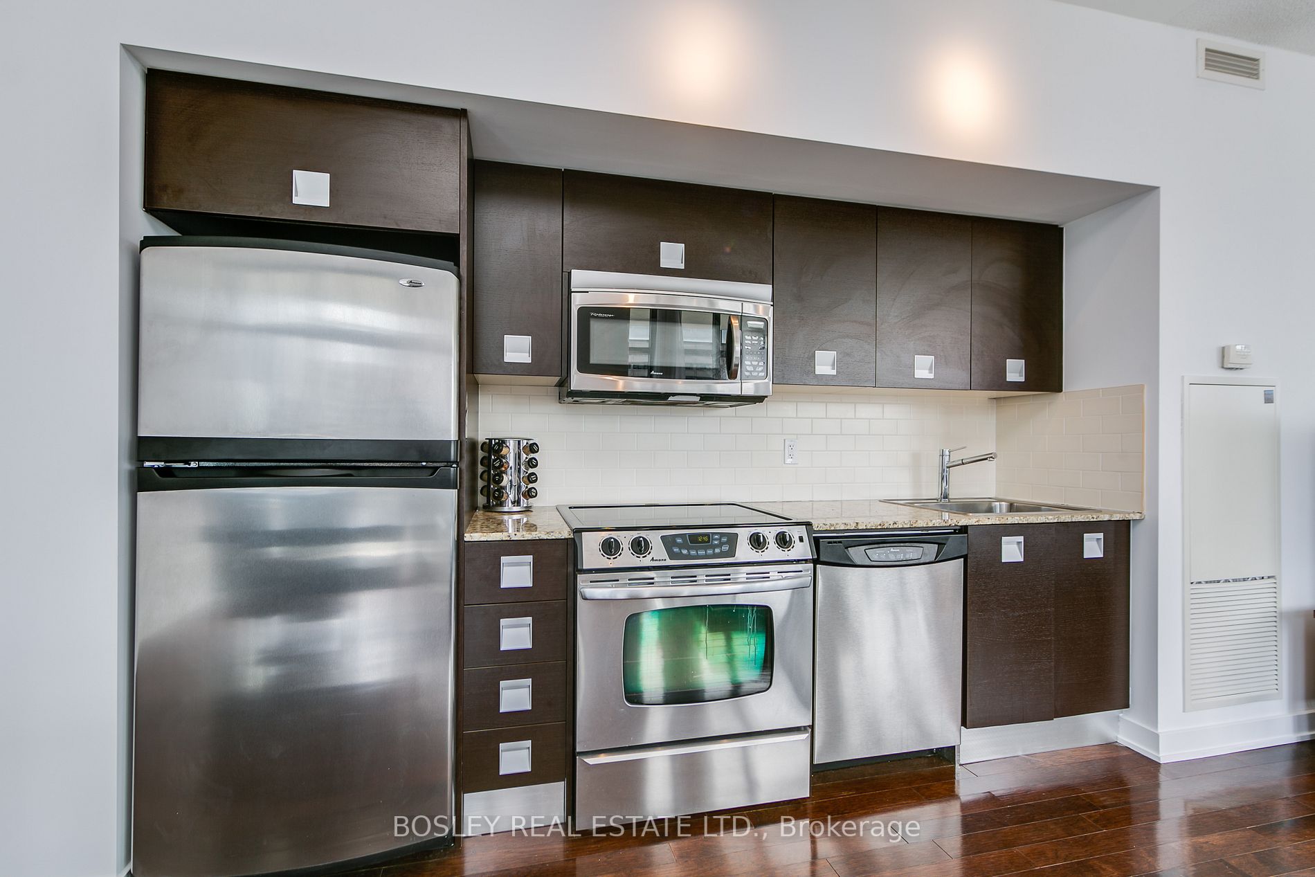 Listing C6036464 - Large Photo # 7
