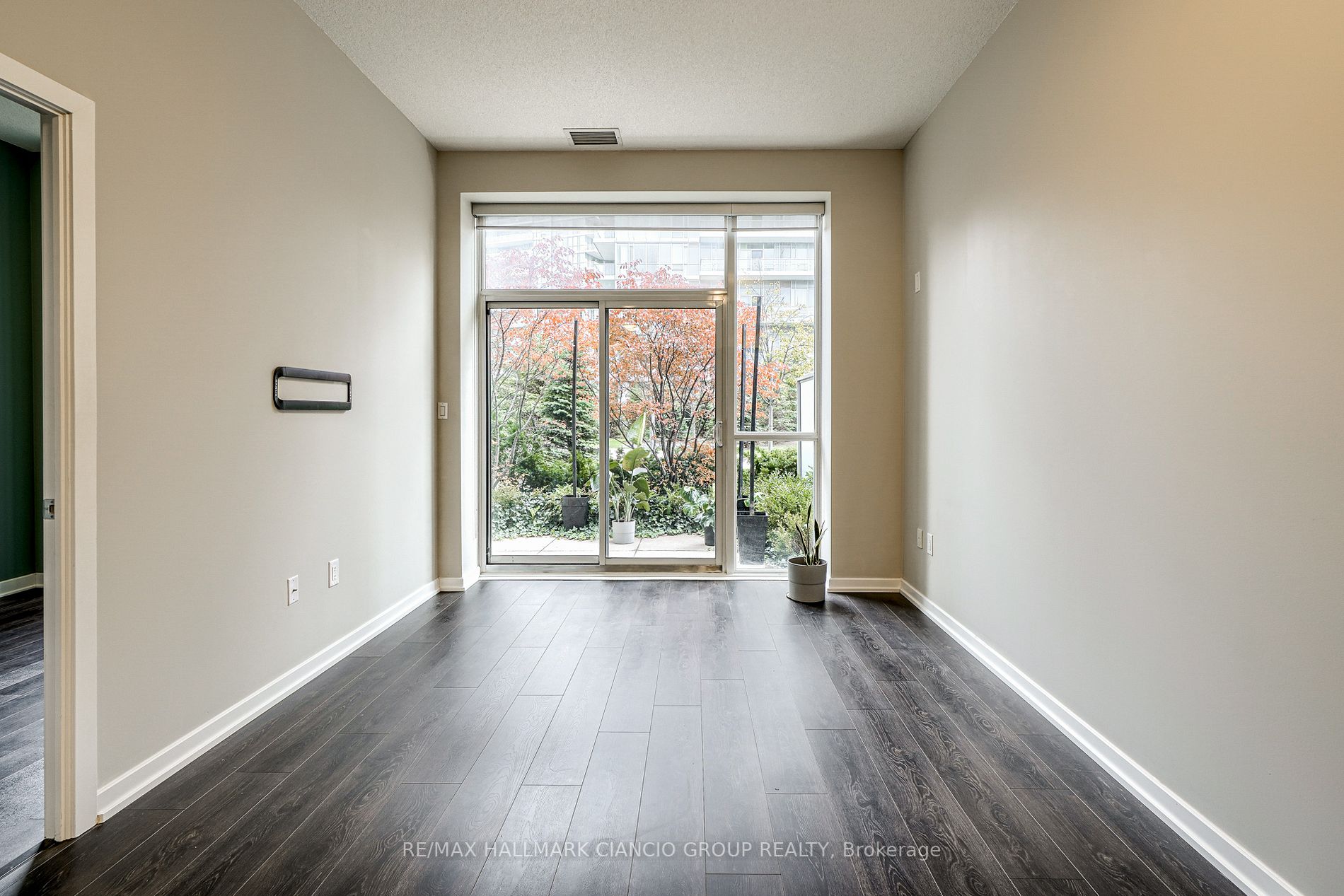 Listing C6036536 - Large Photo # 12