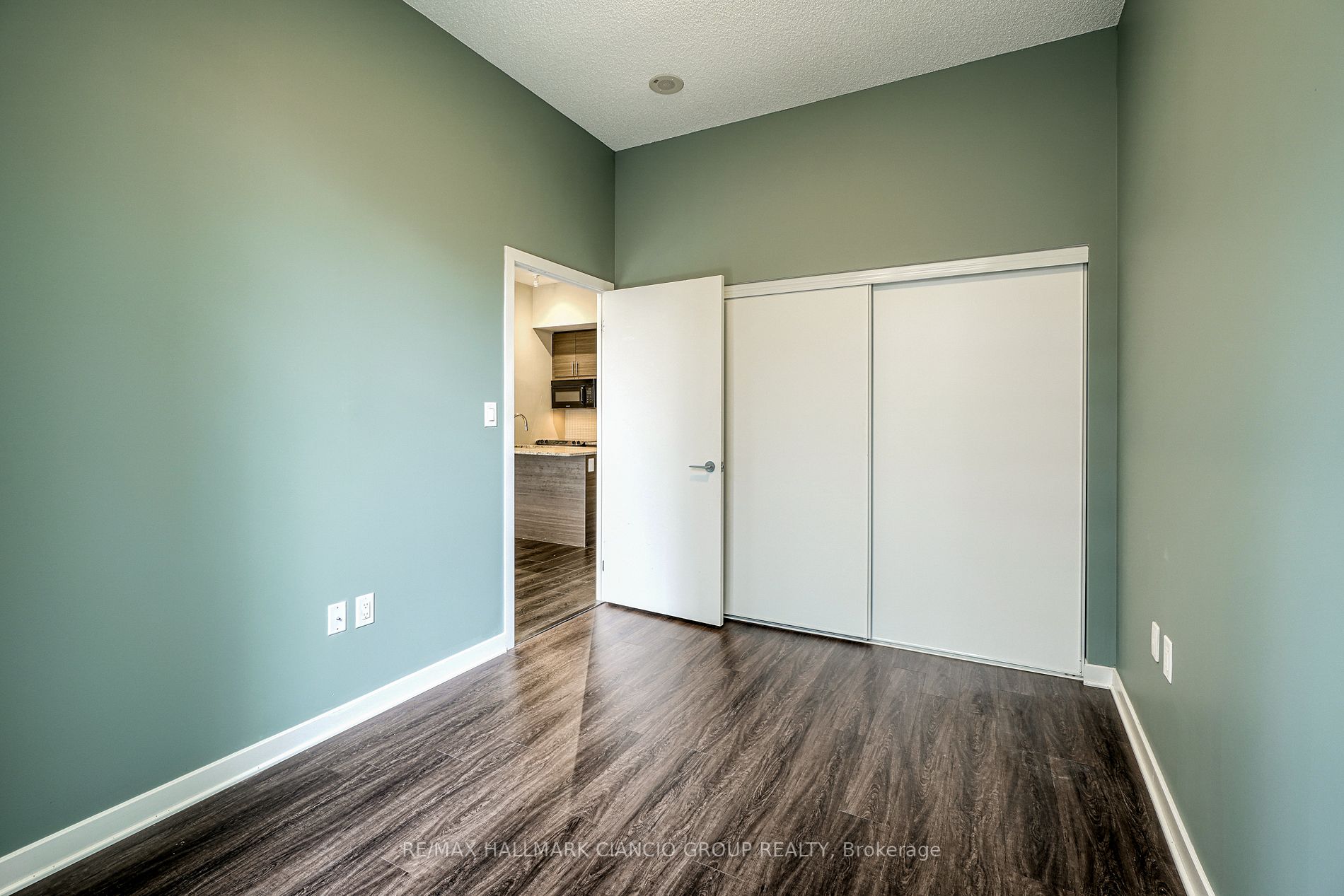Listing C6036536 - Large Photo # 15