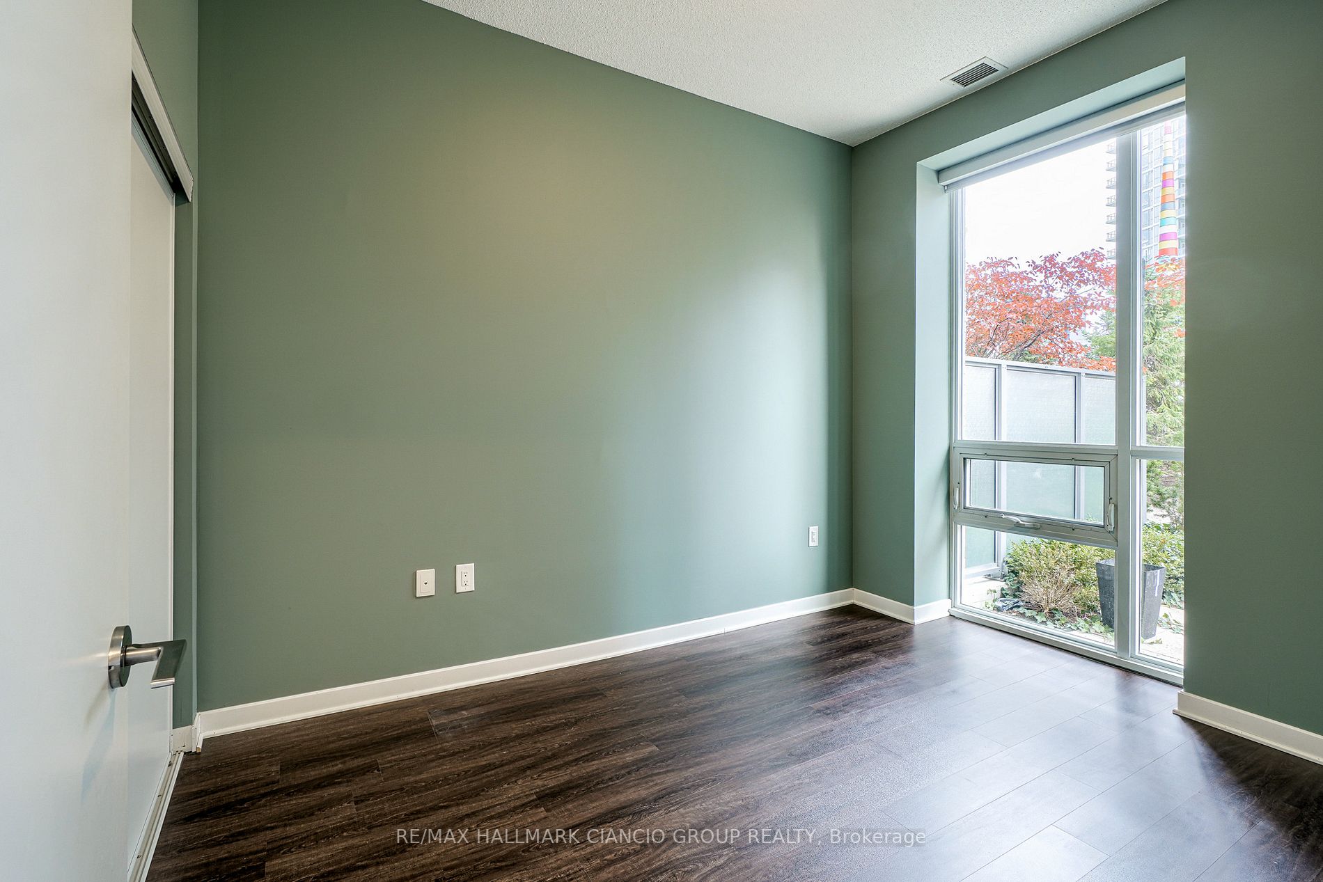 Listing C6036536 - Large Photo # 13
