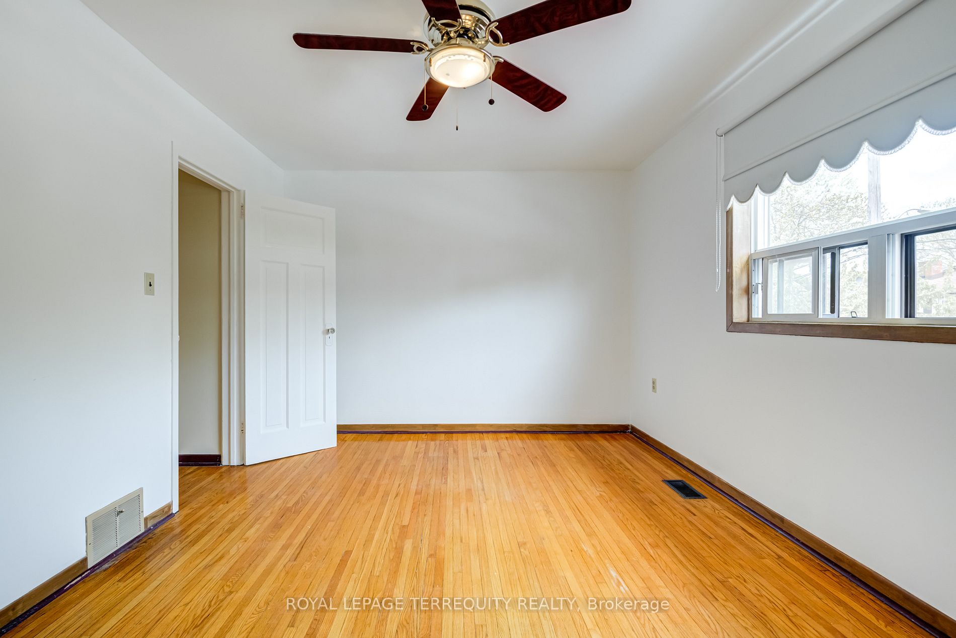 Listing C6036560 - Large Photo # 20