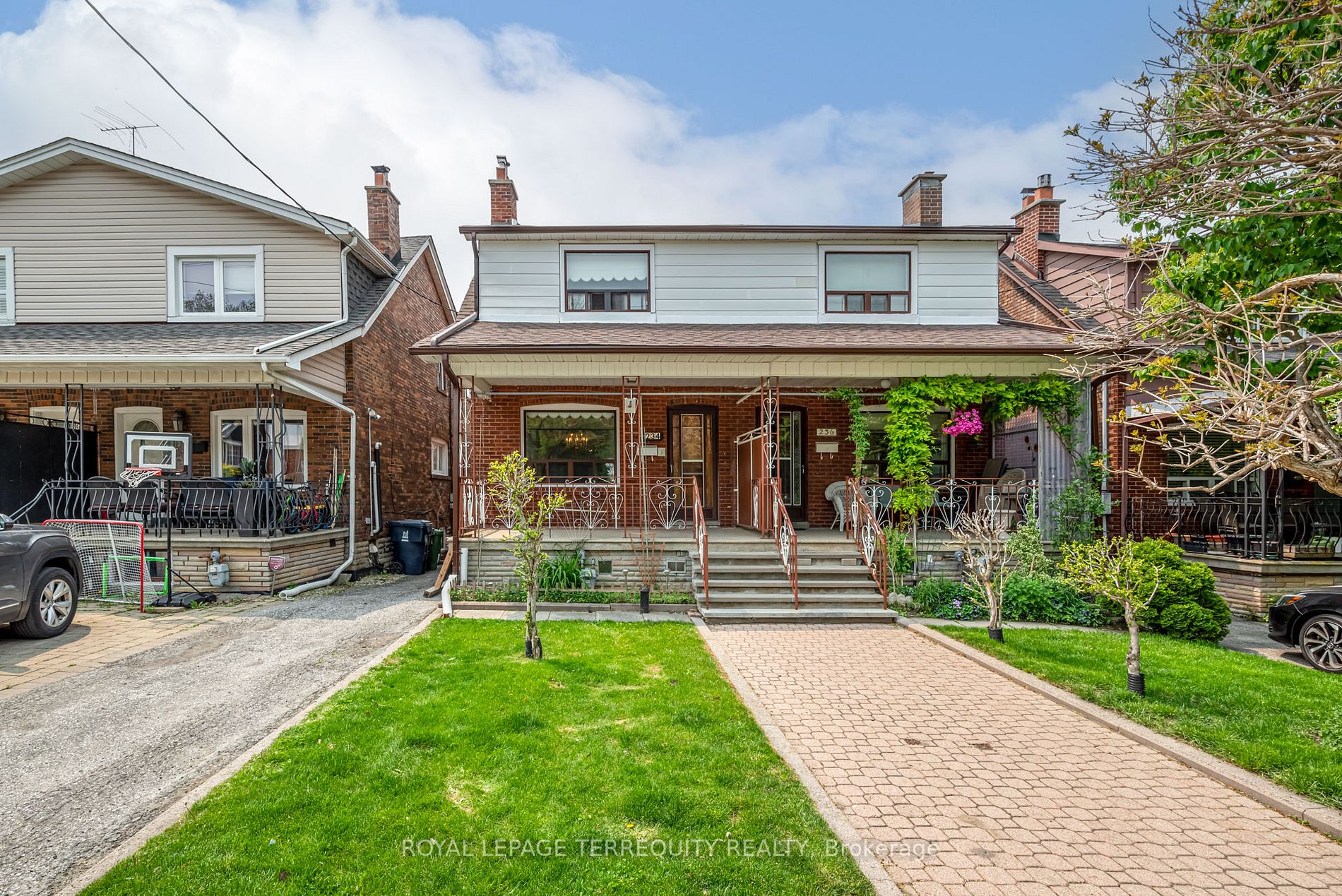 Listing C6036560 - Large Photo # 2