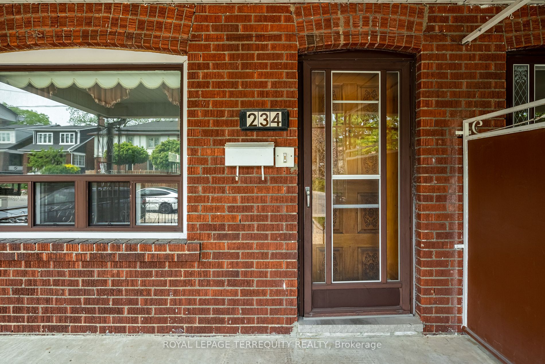 Listing C6036560 - Large Photo # 4