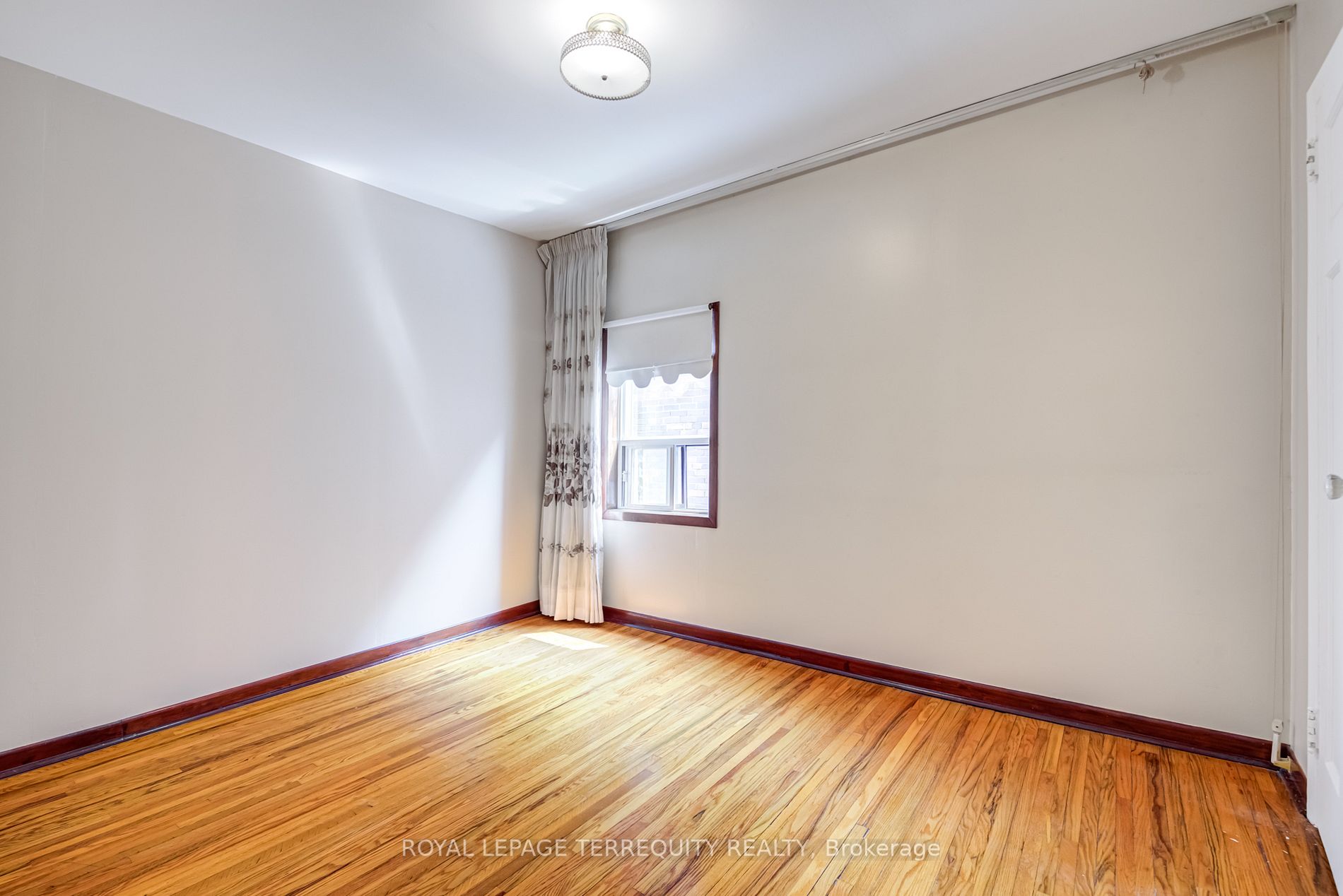 Listing C6036560 - Large Photo # 21