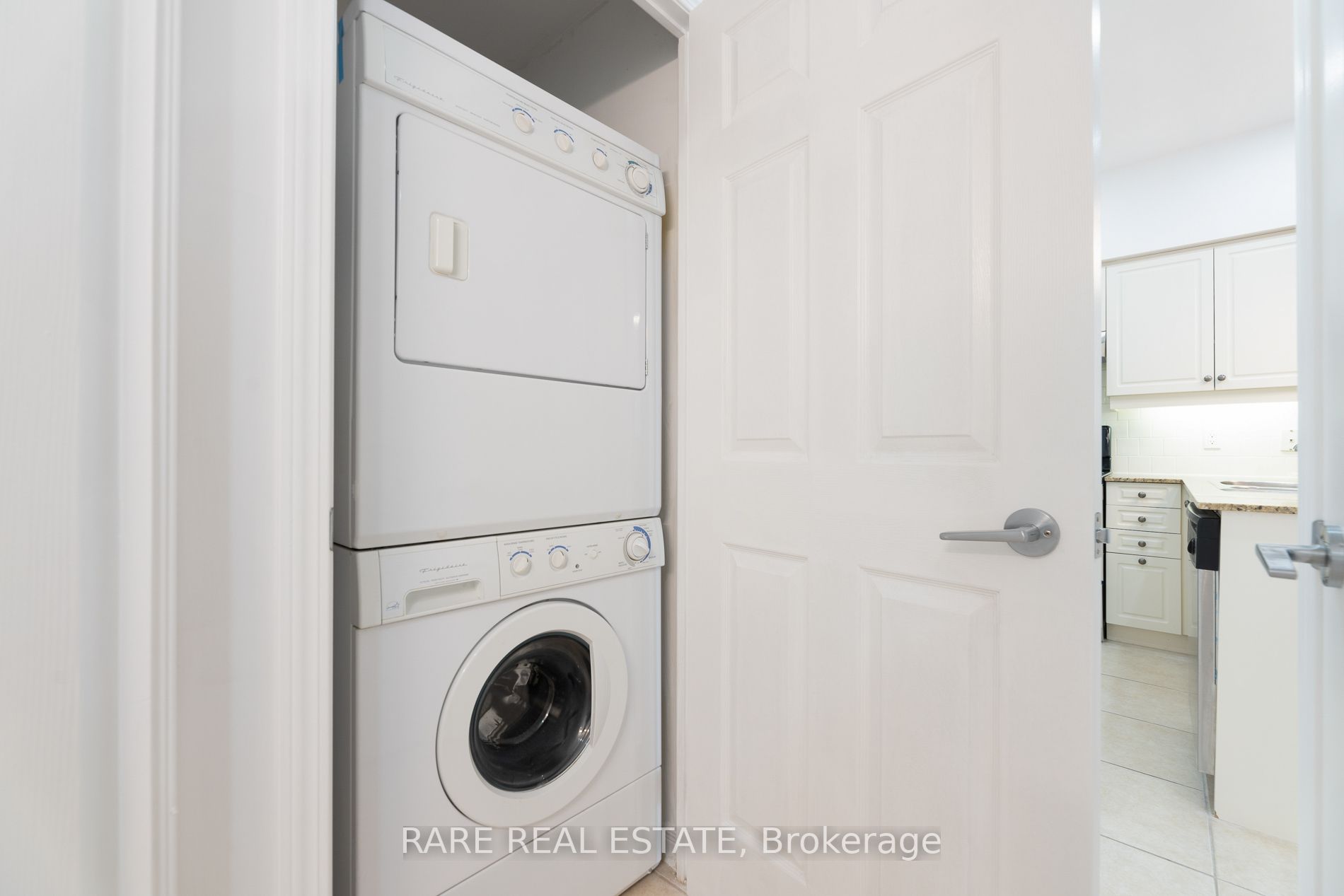 Listing C6036692 - Large Photo # 9
