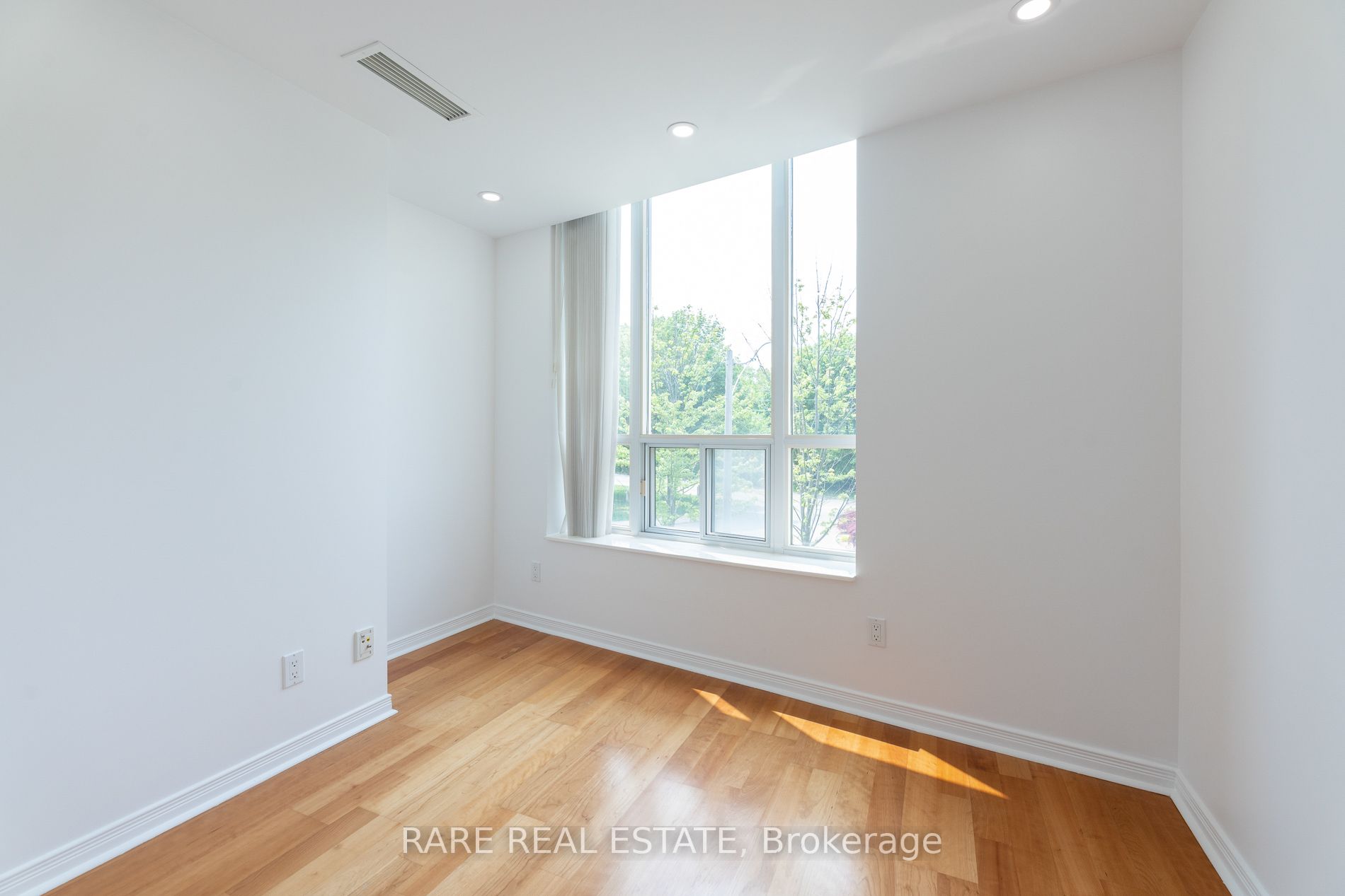 Listing C6036692 - Large Photo # 19