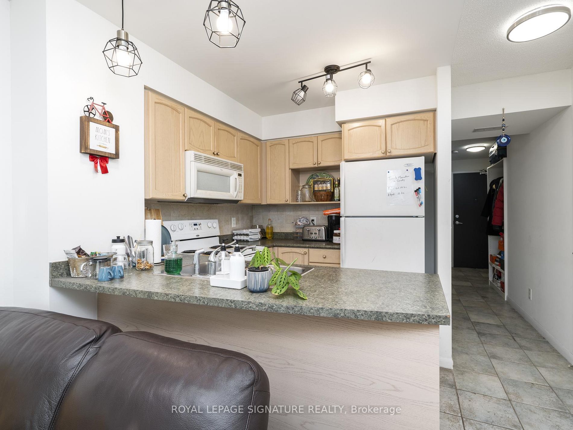 Listing C6036816 - Large Photo # 7