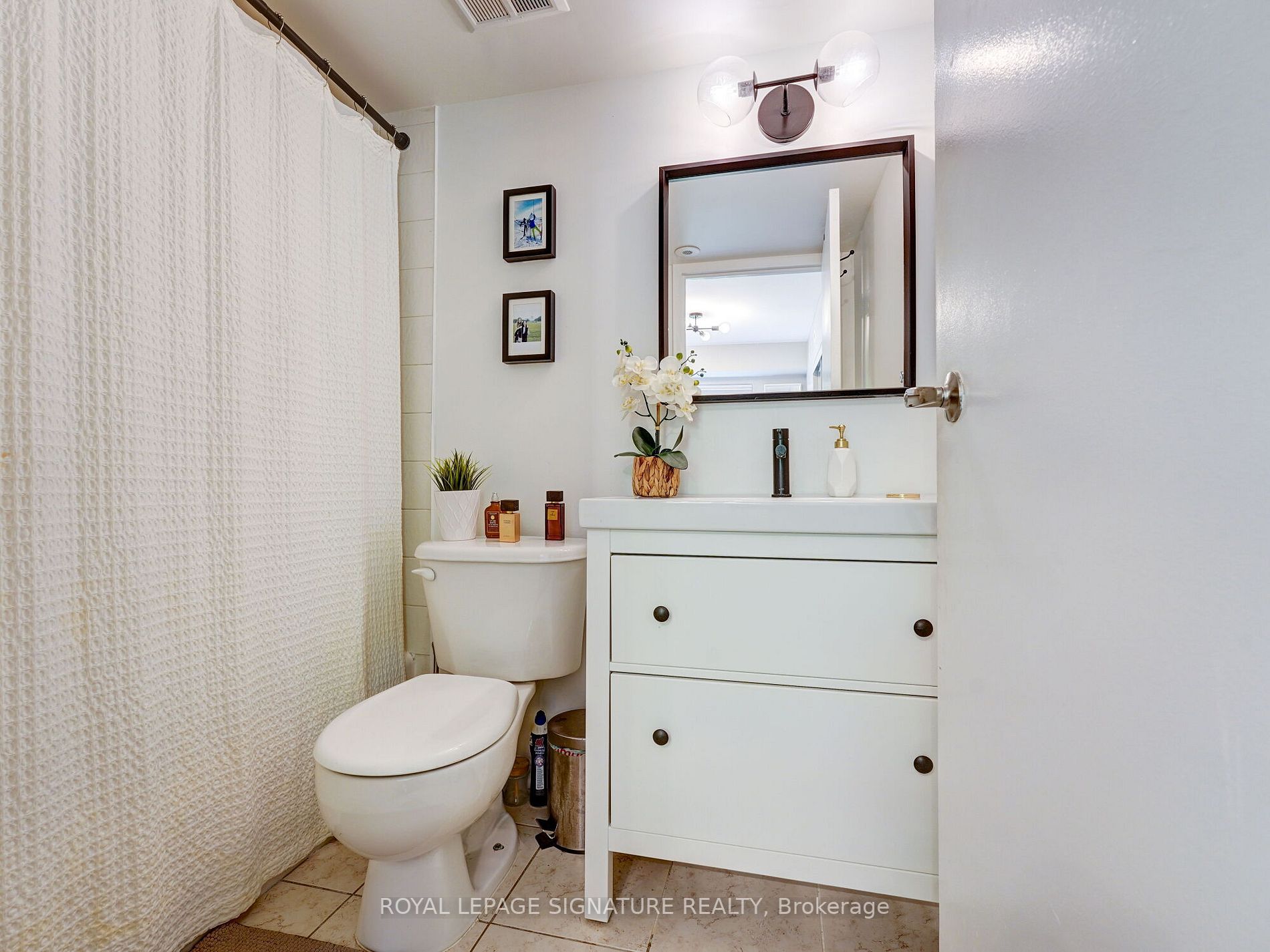 Listing C6036824 - Large Photo # 19