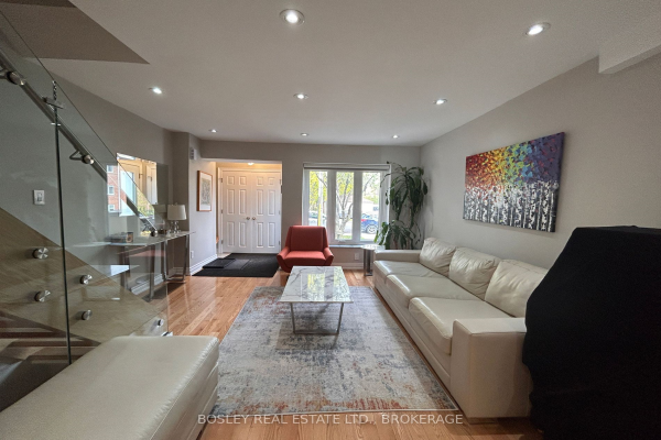 579 Roehampton Ave, Toronto