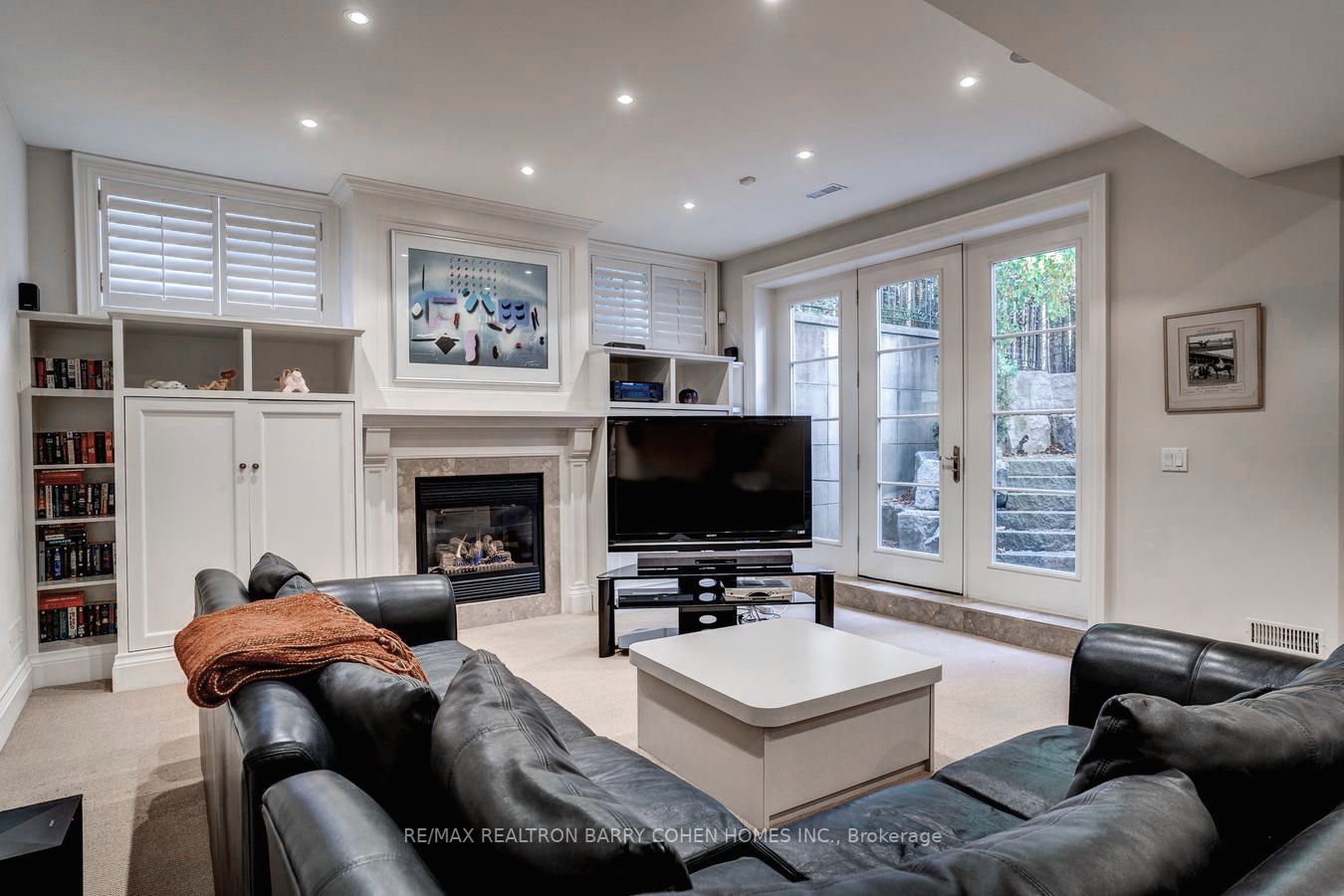 24 Lauderdale Drive
