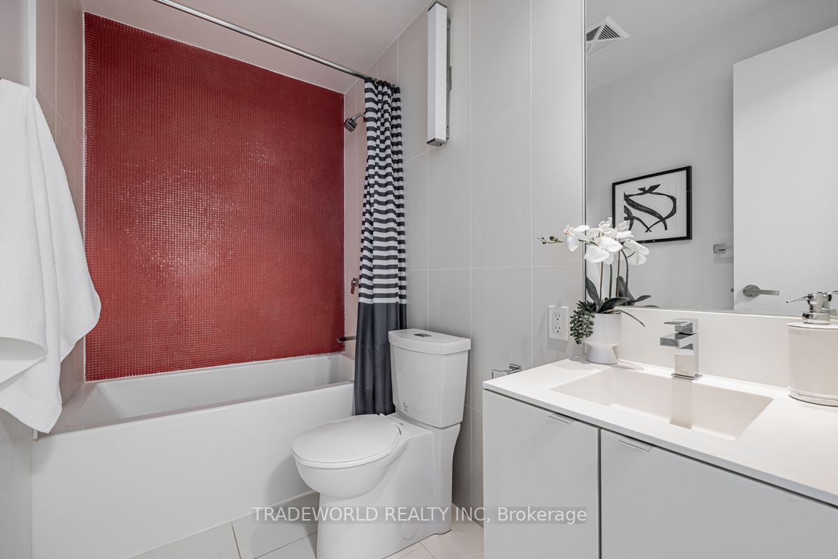 125 Peter St, #2803