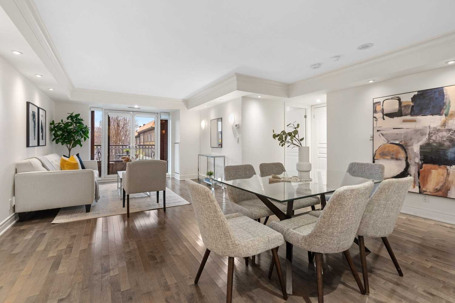 2 Roxborough Street E, #306