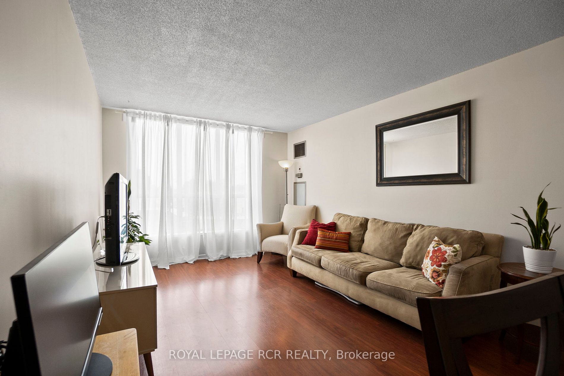 Listing C6038268 - Large Photo # 10