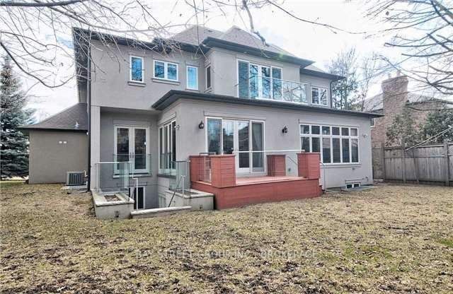 18 Fairmeadow Avenue