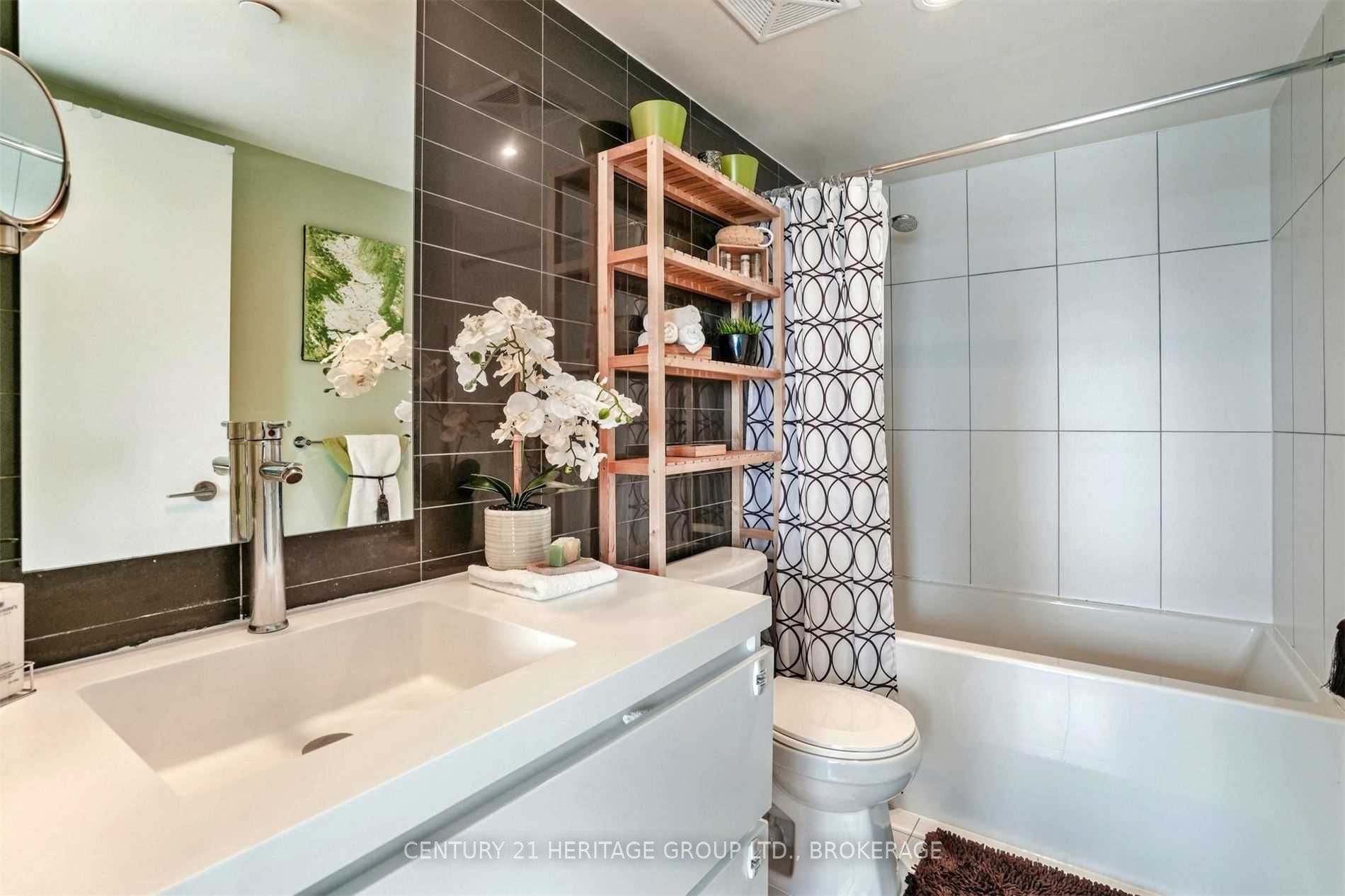 85 Queens Wharf Rd, #806