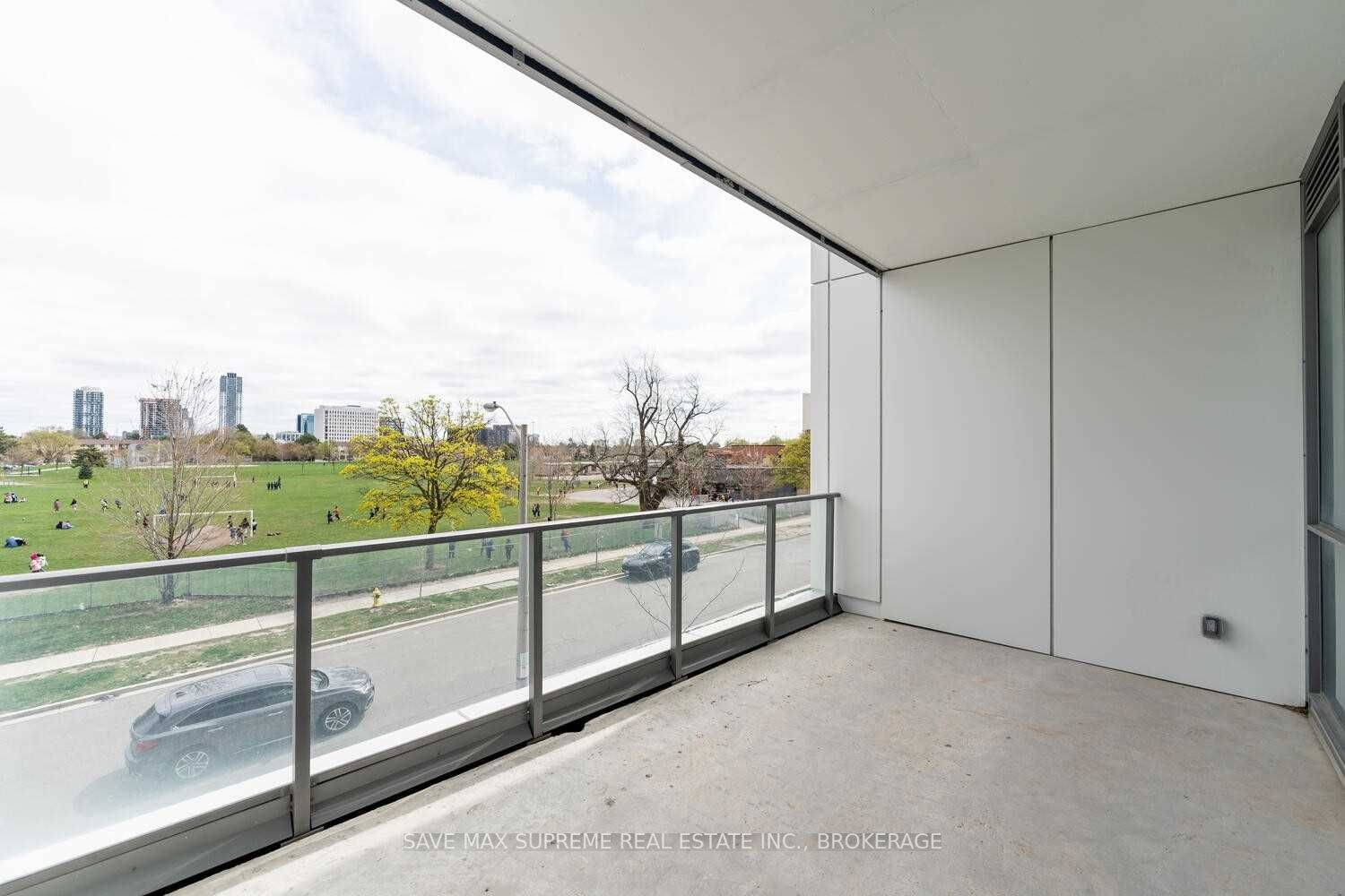 32 Forest Manor Rd, #209