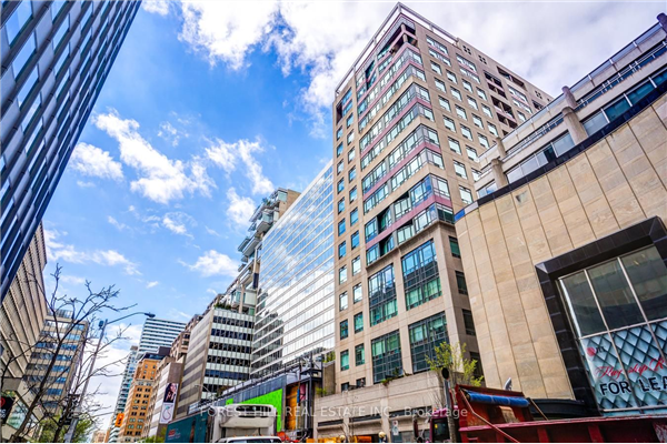 102 Bloor St W, Toronto