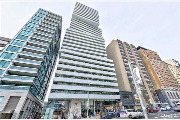 200 Bloor St W, Toronto