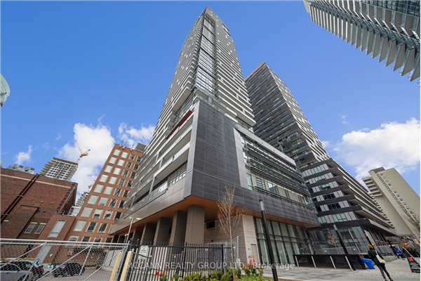 39 Roehampton Ave, Toronto