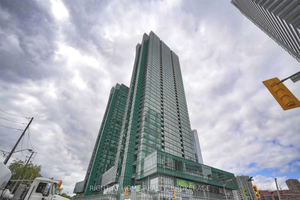 4750 Yonge St, Toronto