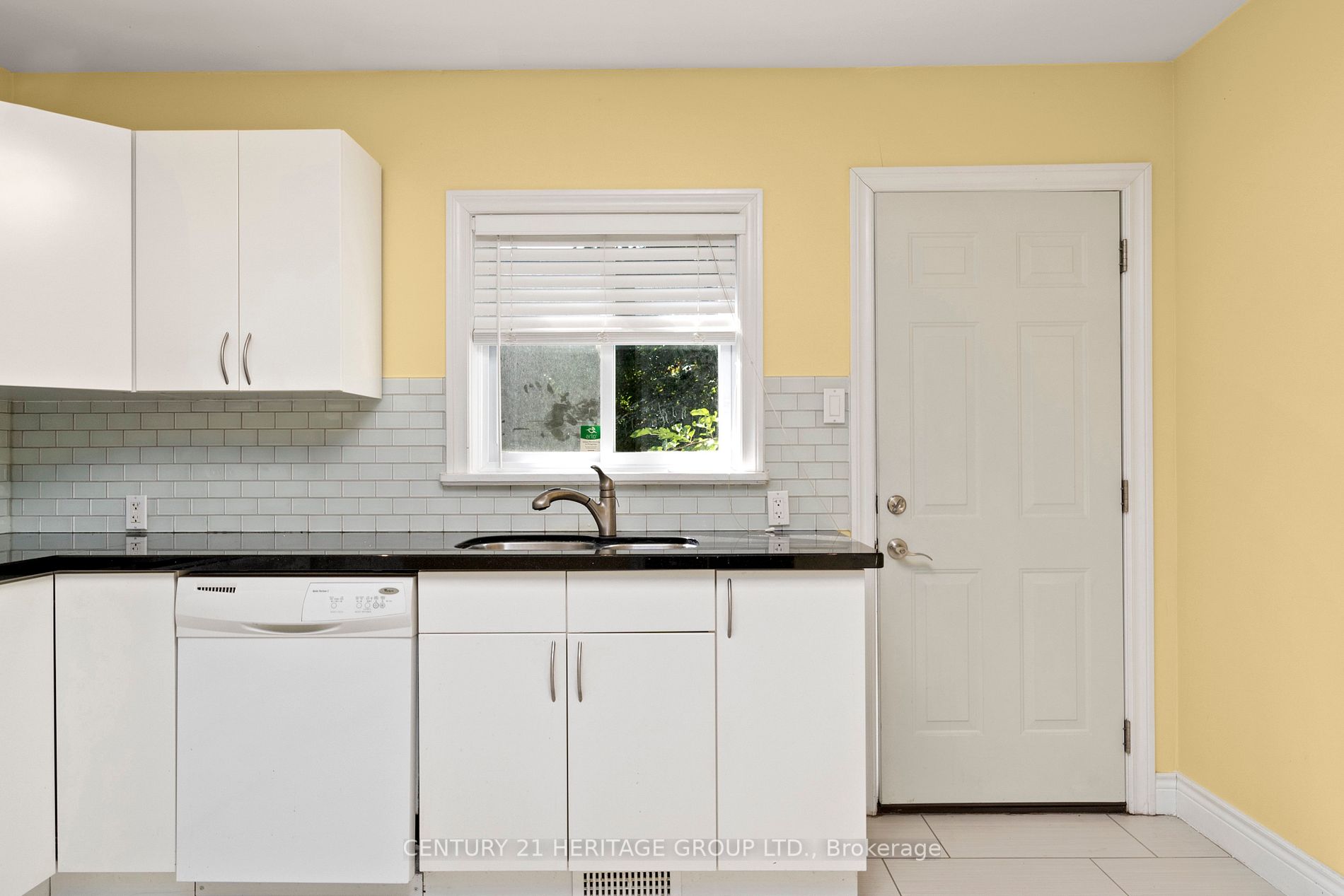 Listing C6040244 - Large Photo # 4