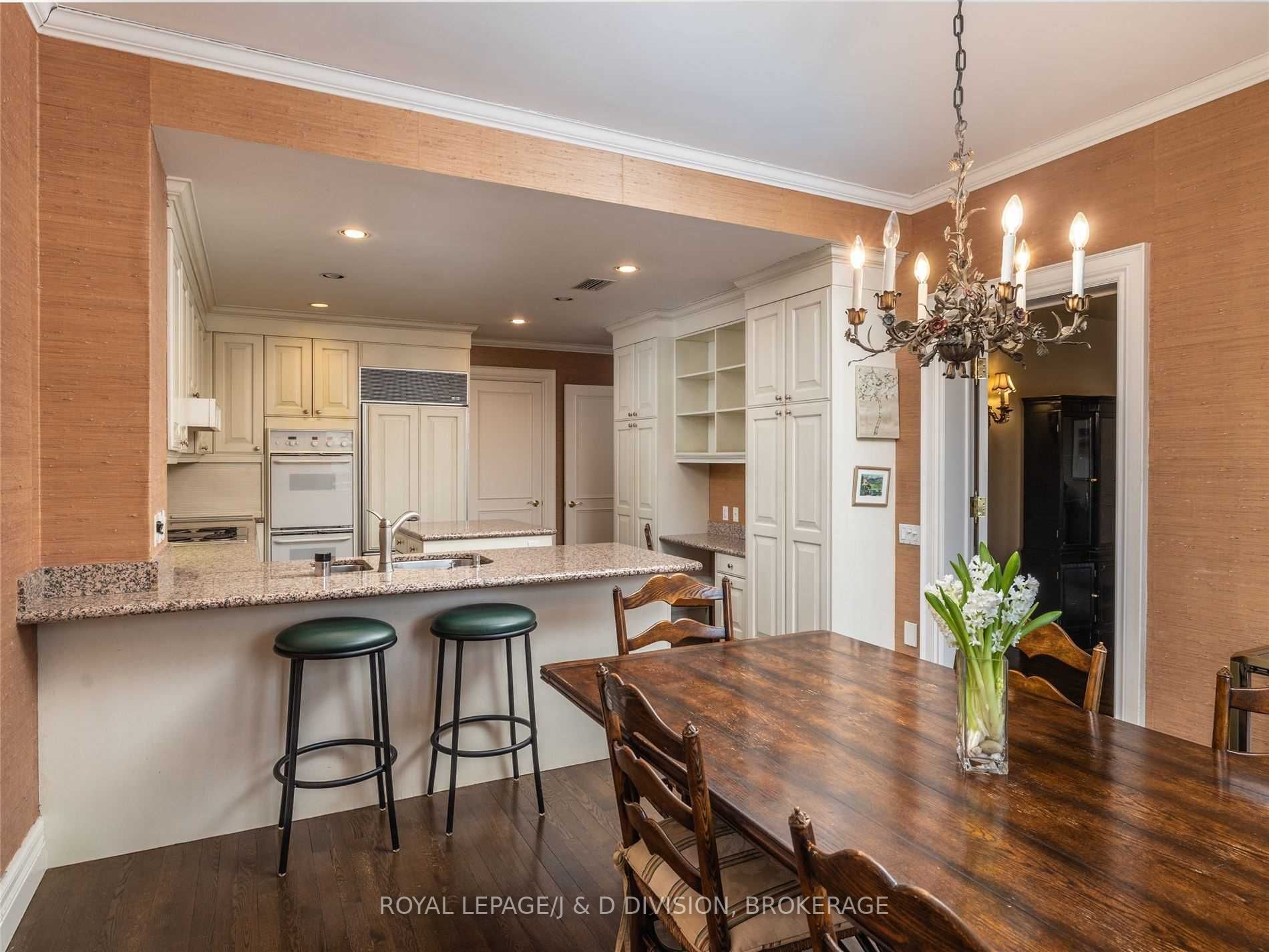 2 Chedington Place, #2C