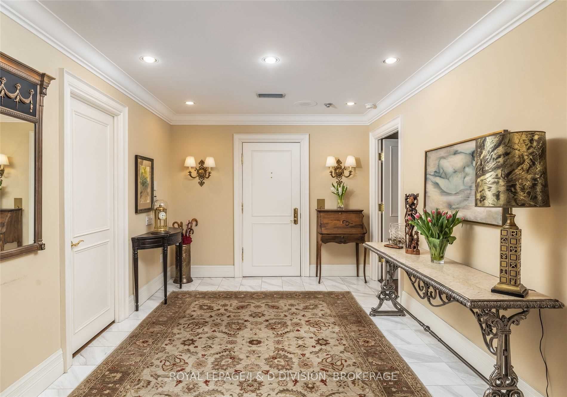 2 Chedington Place, #2C
