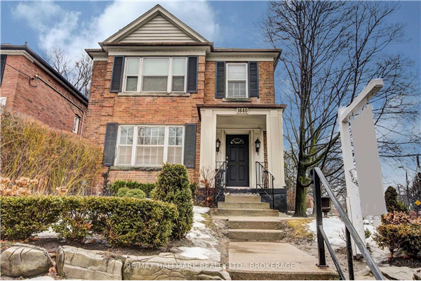 1640 Bathurst St, Toronto