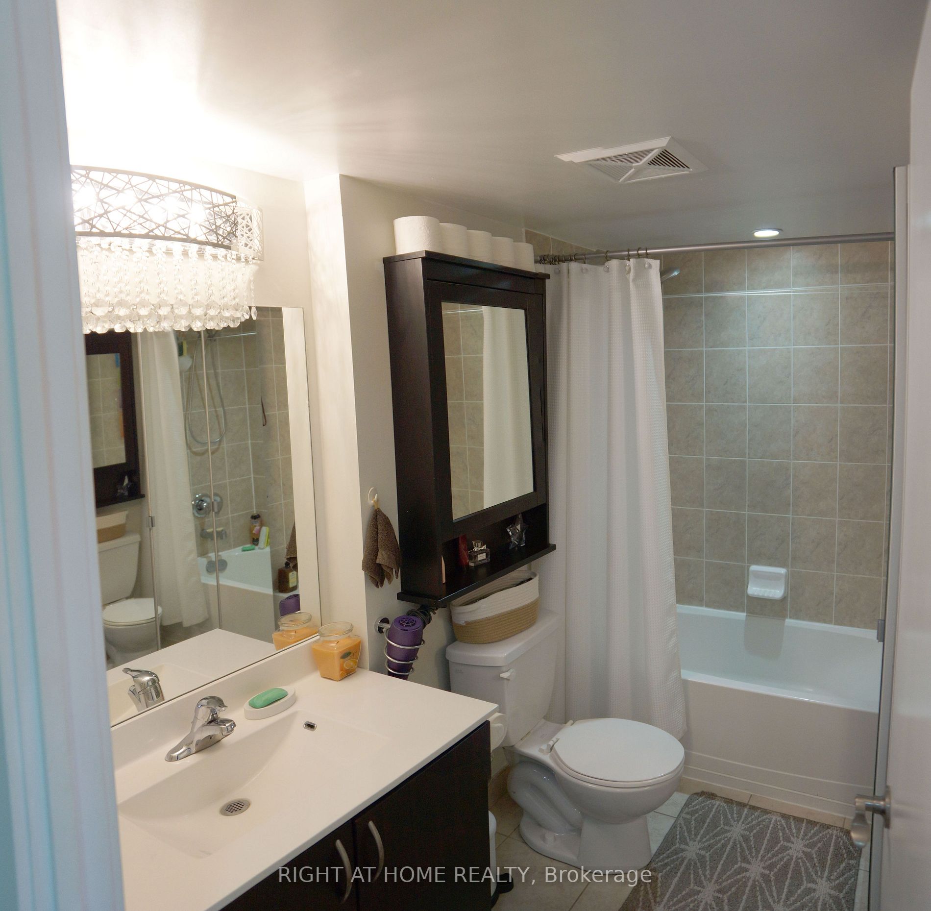 801 Sheppard Ave W, #302