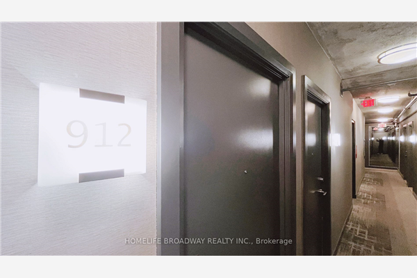 210 Simcoe St, Toronto