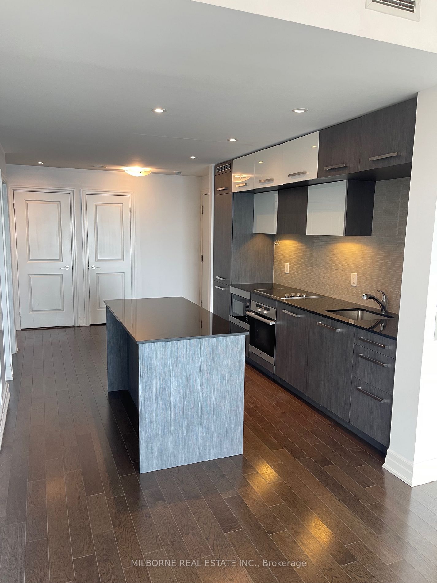 8 The Esplanade Ave, #4311