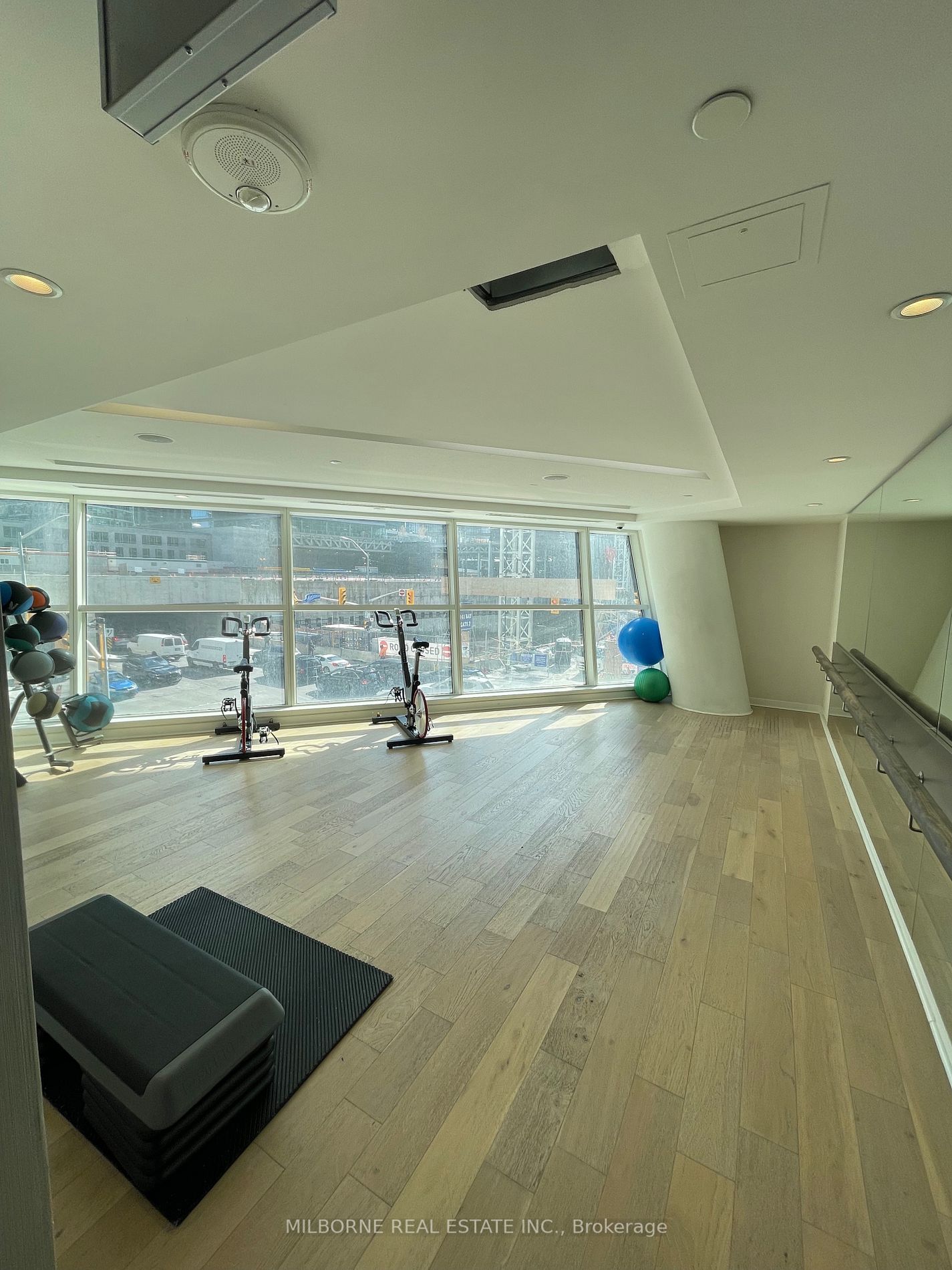 8 The Esplanade Ave, #4311